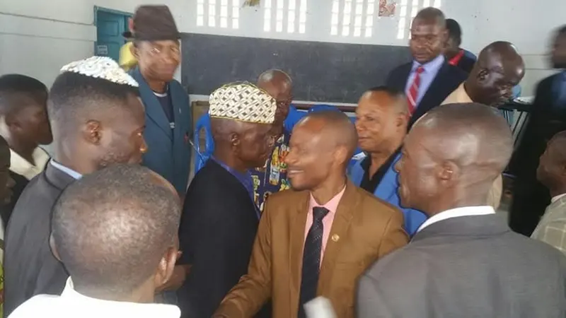 Avec les chefs coutumiers à Kananga
